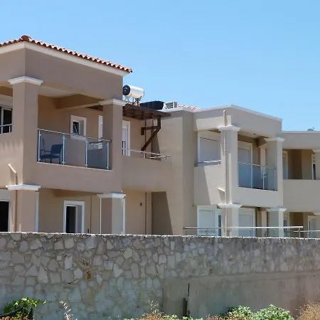 Pyrgos Springs Holiday home *